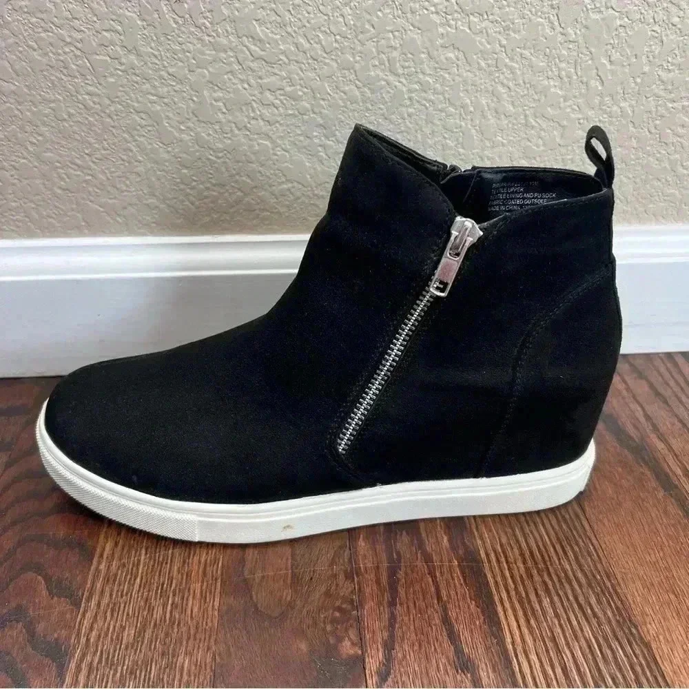 Madden Girl Steve Madden Piperr Wedgie Sneaker Bootie Black Size 10 Side Zip $95